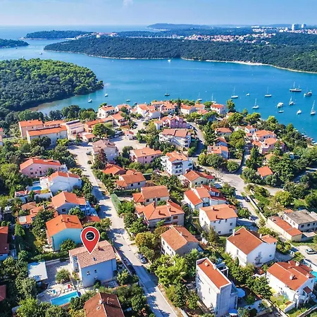 1 Bedroom Amazing In Apartment *